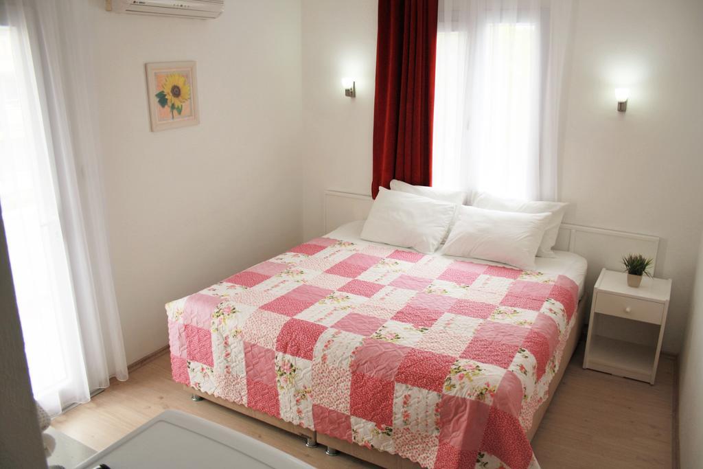Parla Apart Hotel Cesme Ngoại thất bức ảnh